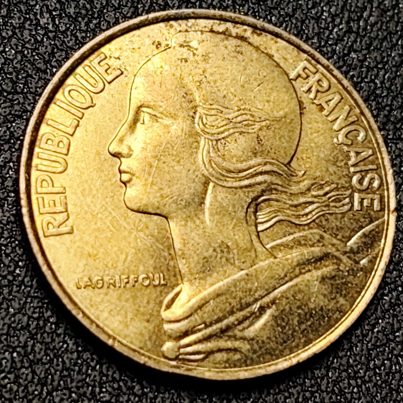 泉币菌-第140场-精品福利场（之前场次29日、30日发货，敬请谅解） 。