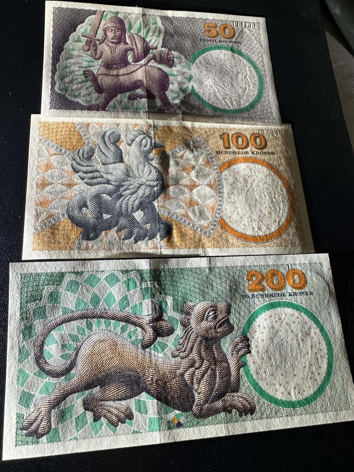 《外钞收藏家》第五百八十八期（优质场）（本平台长期征集拍品、欢迎藏友们联系合作） 丹麦浮雕版本50+100+200克朗3张一套（绝品）