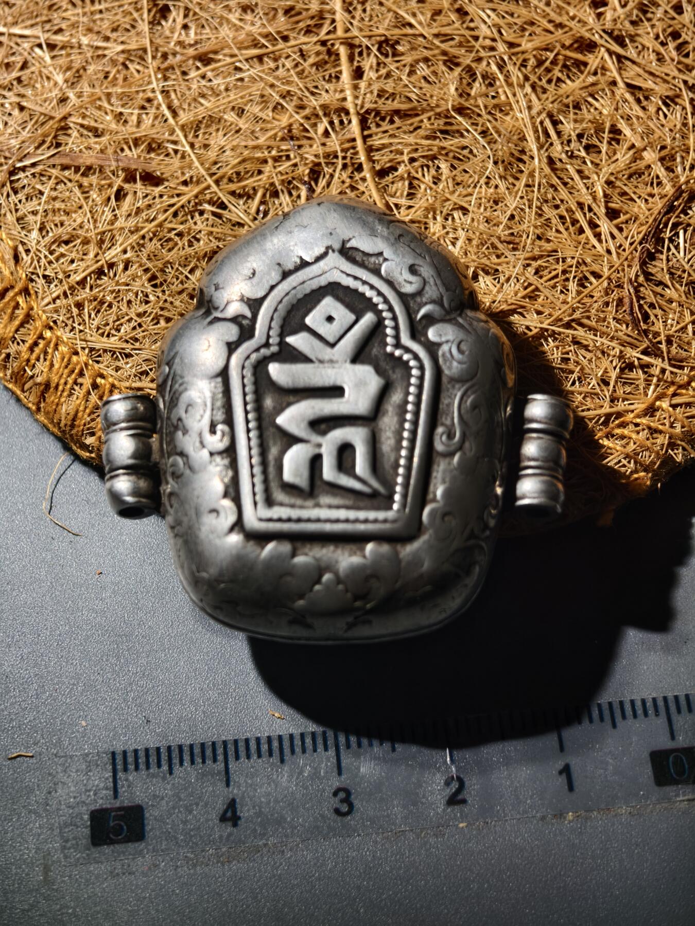 88期回流戒指饰品杂件纪念章丝路钱币专场 藏传饰品