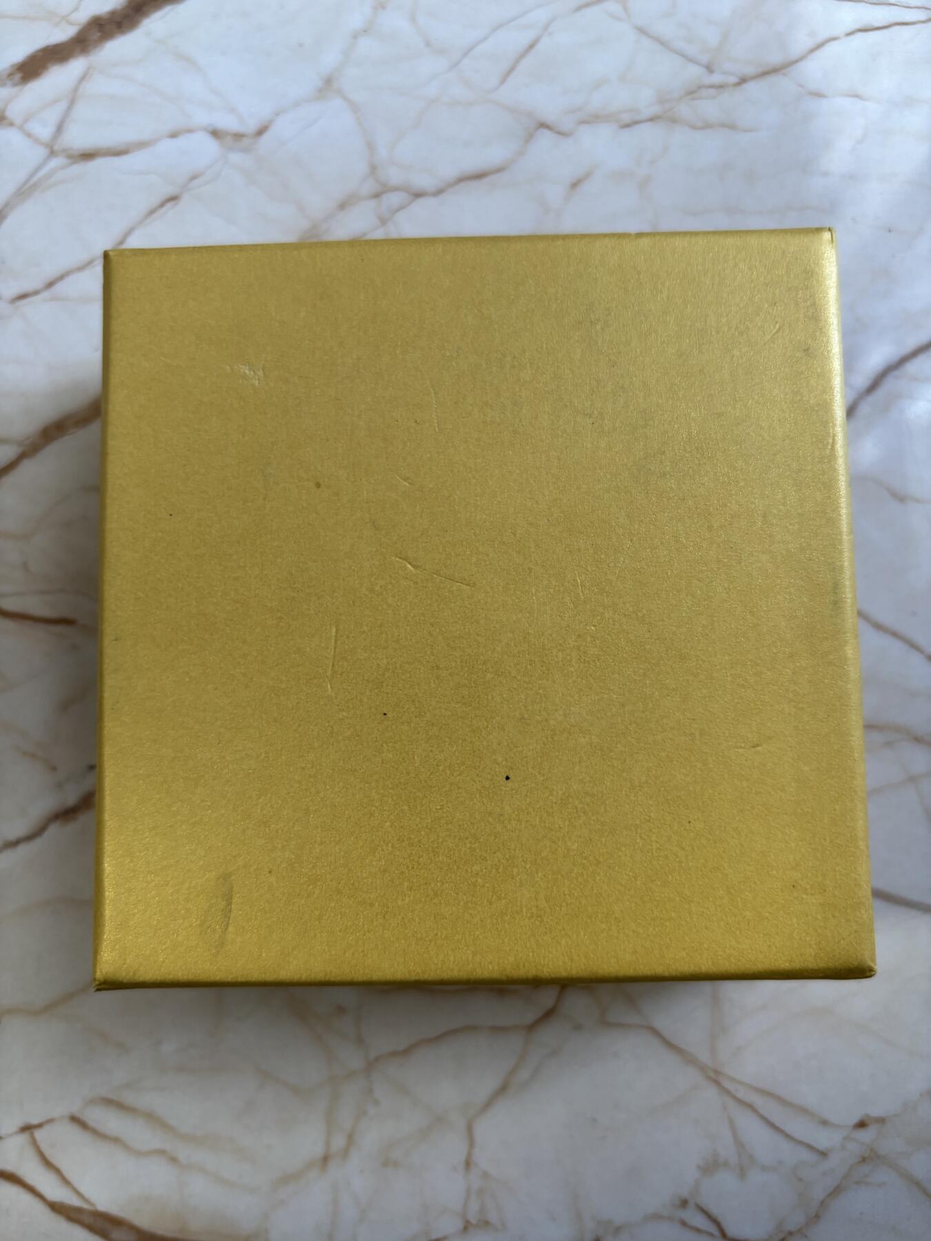 第183期拍卖 蒙古2017年草原动物紫貂仿古镶嵌水晶1盎司银币，999银看，发行2500枚,塑料盒有破，