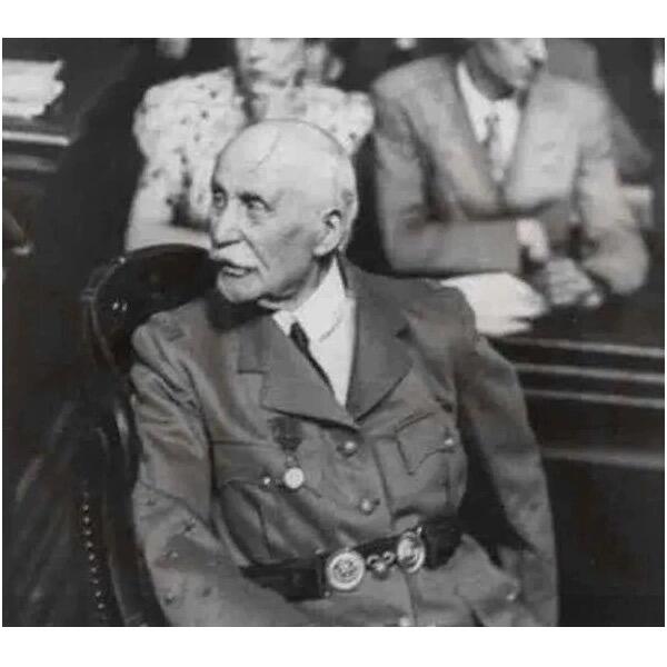 【艺术】德国第三帝国占维希法国 艺术大章1941年 贝当元帅当总理 高浮雕精制超大铜章 68MM 148克