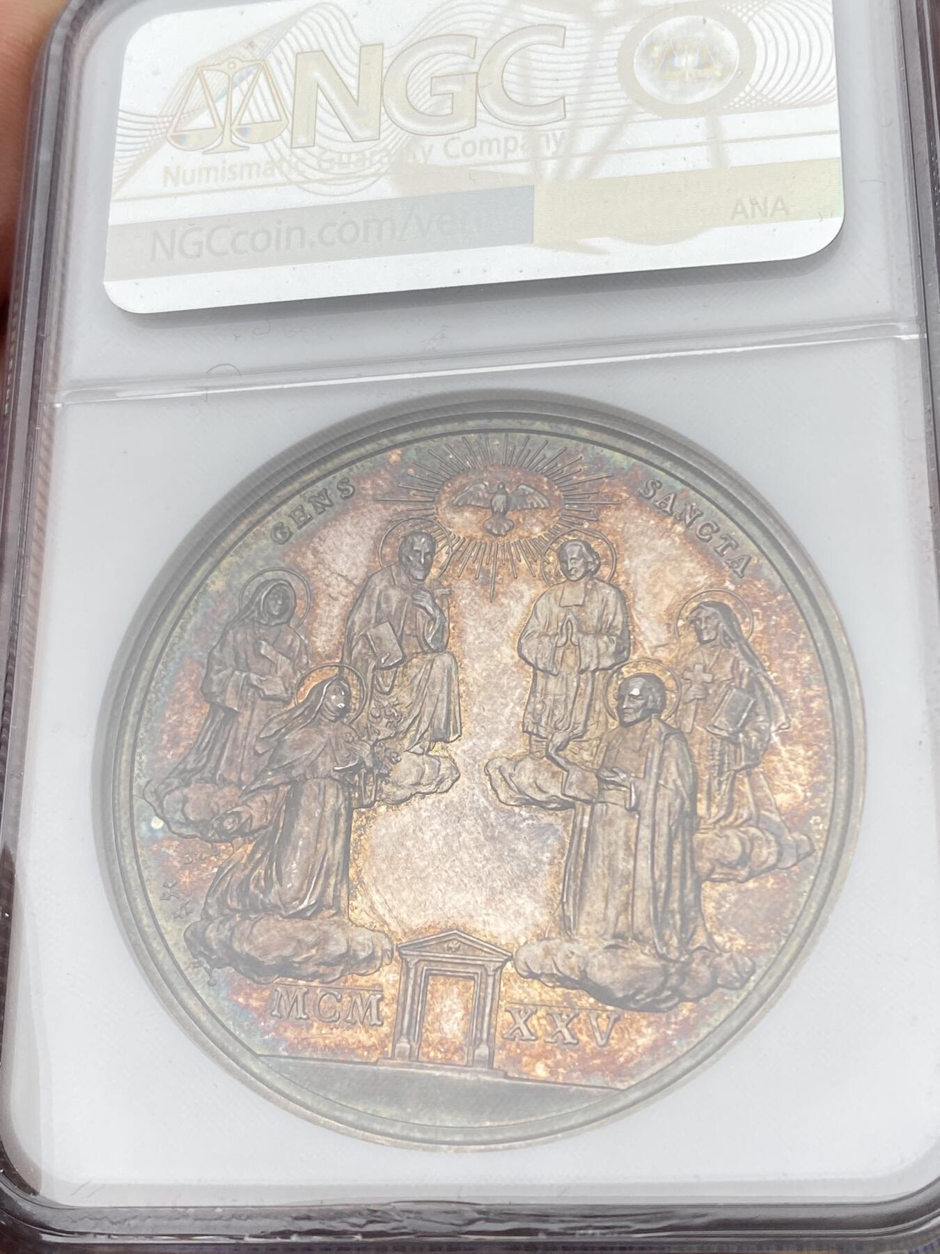 万国钱币拍卖第056期