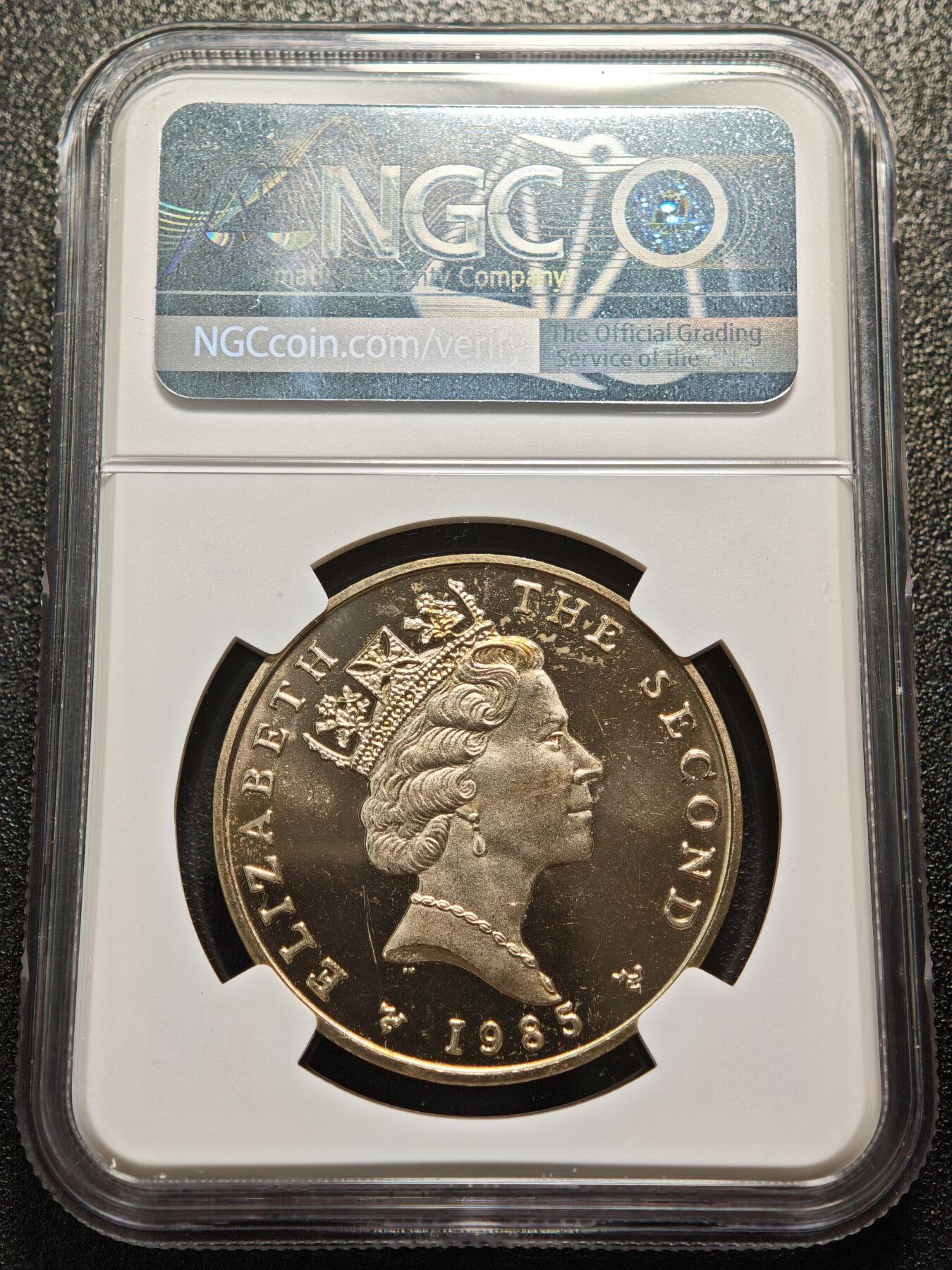 【德藏】世界币章拍卖第155期（拍品征集中~欢迎藏友联系） 唯一冠军分！1985年 英格兰银行5英镑骑士精制纪念银币 NGC PF63UC 状态极佳