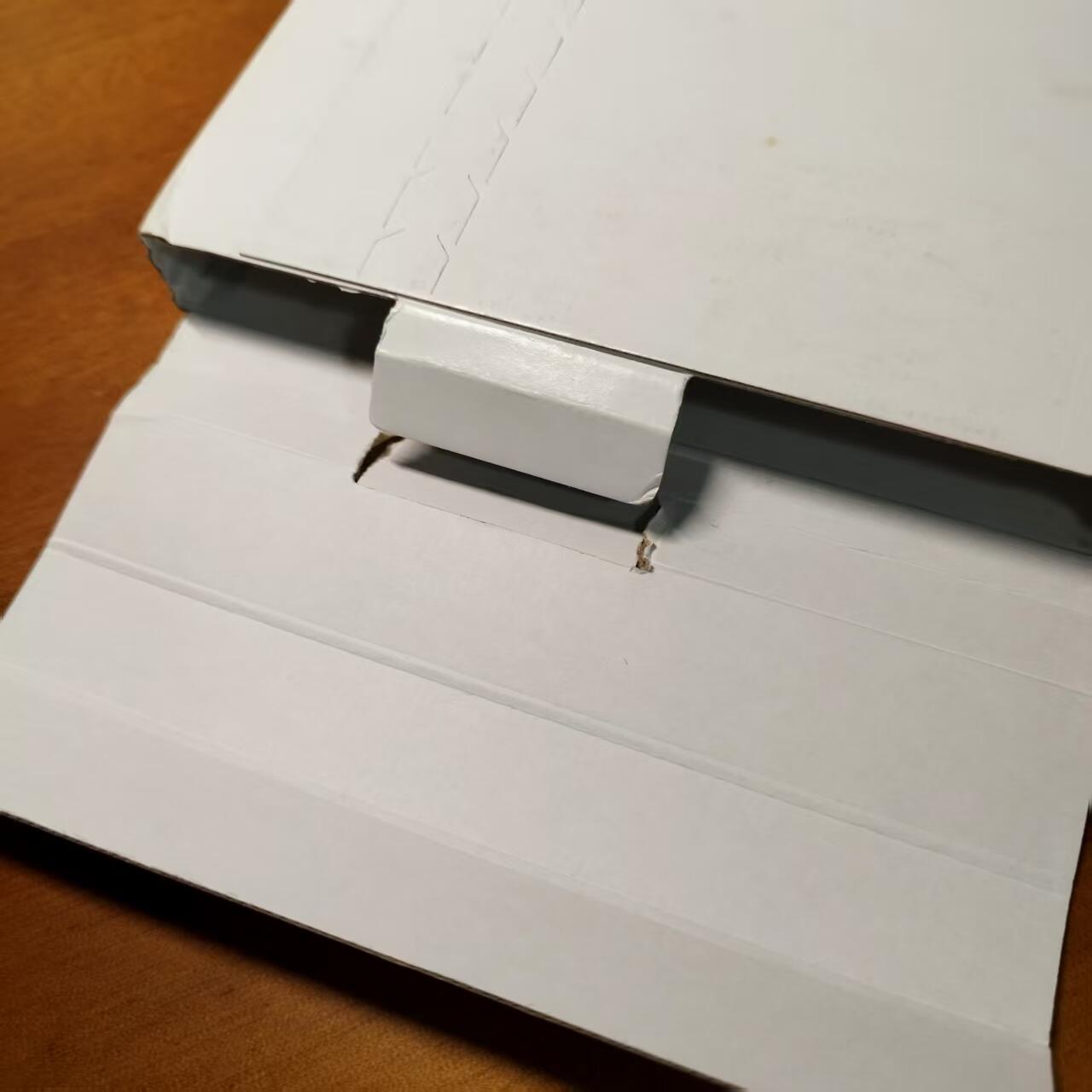 长老汇蛇年精选第七十九场拍卖 2011英国14枚精制套币，总面值15.38英镑，盒证全，带少见白色外包装