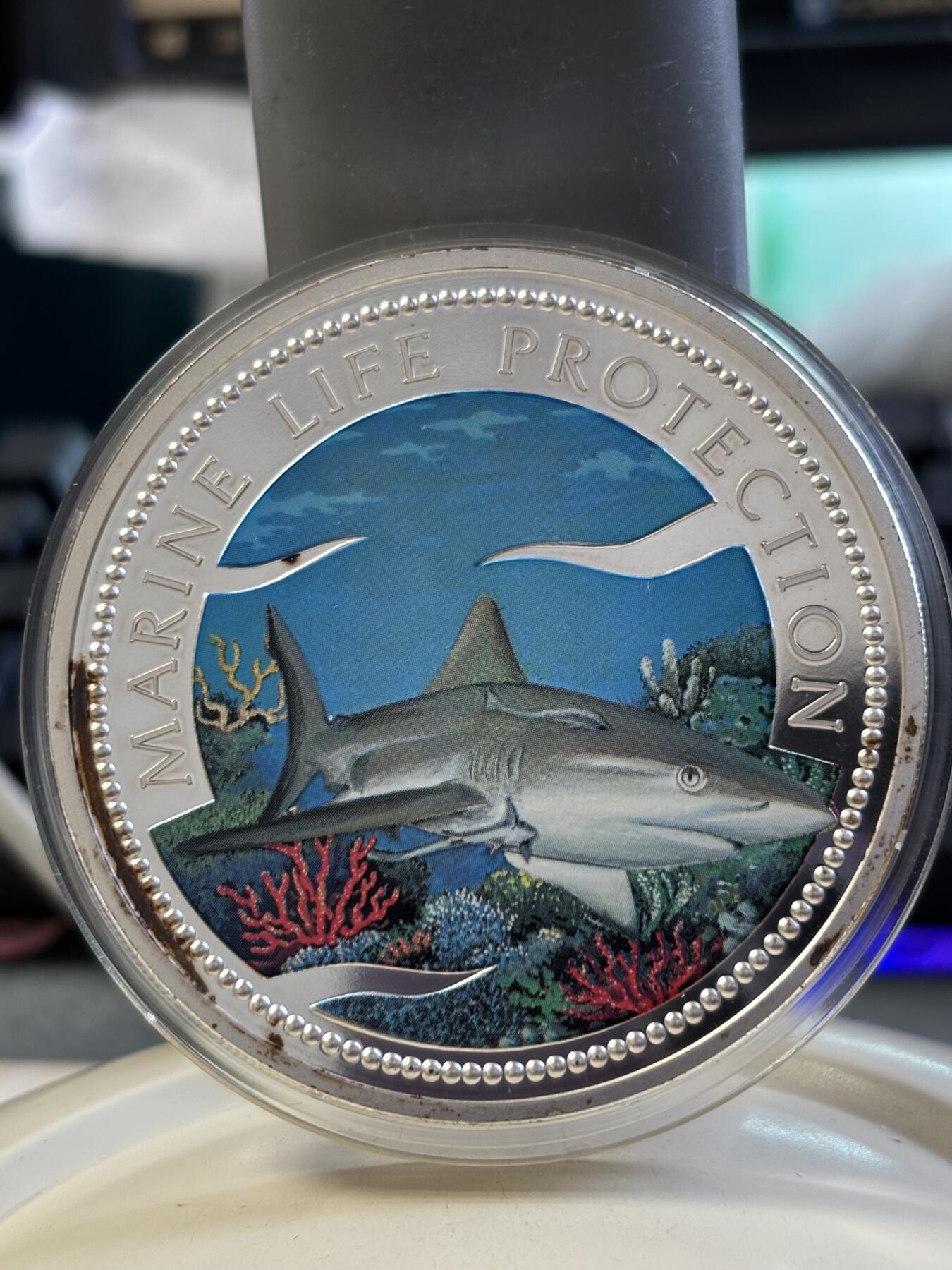 第183期拍卖 帕劳1999年海洋生物美人鱼彩色5盎司彩色纪念银币有氧化，155.55克，发行500枚