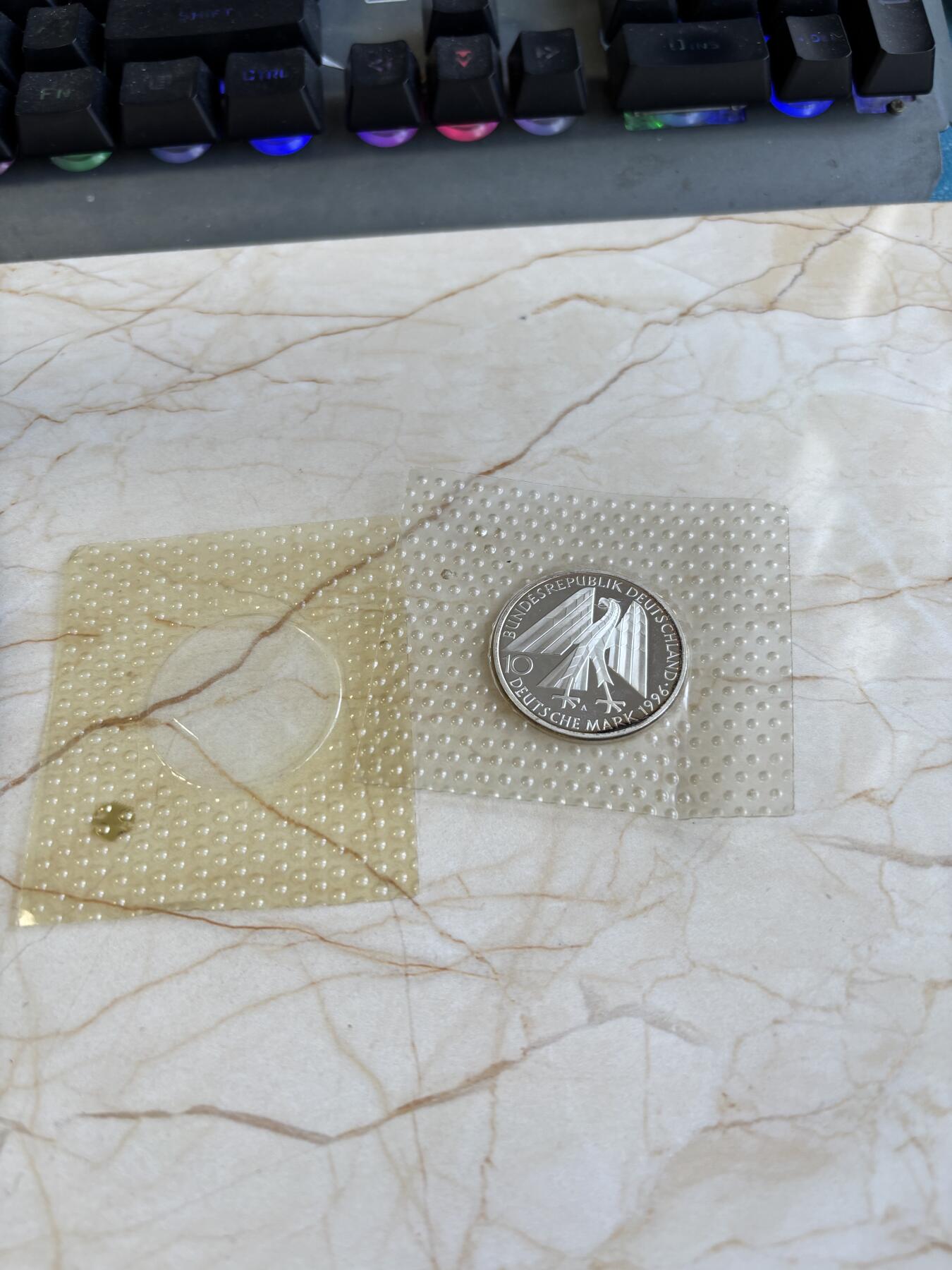 第183期拍卖   原厂塑封德国1996年国际科尔平协会创立150周年精制纪念银币625银15.5克直径32.5毫米，塑料封脱开了