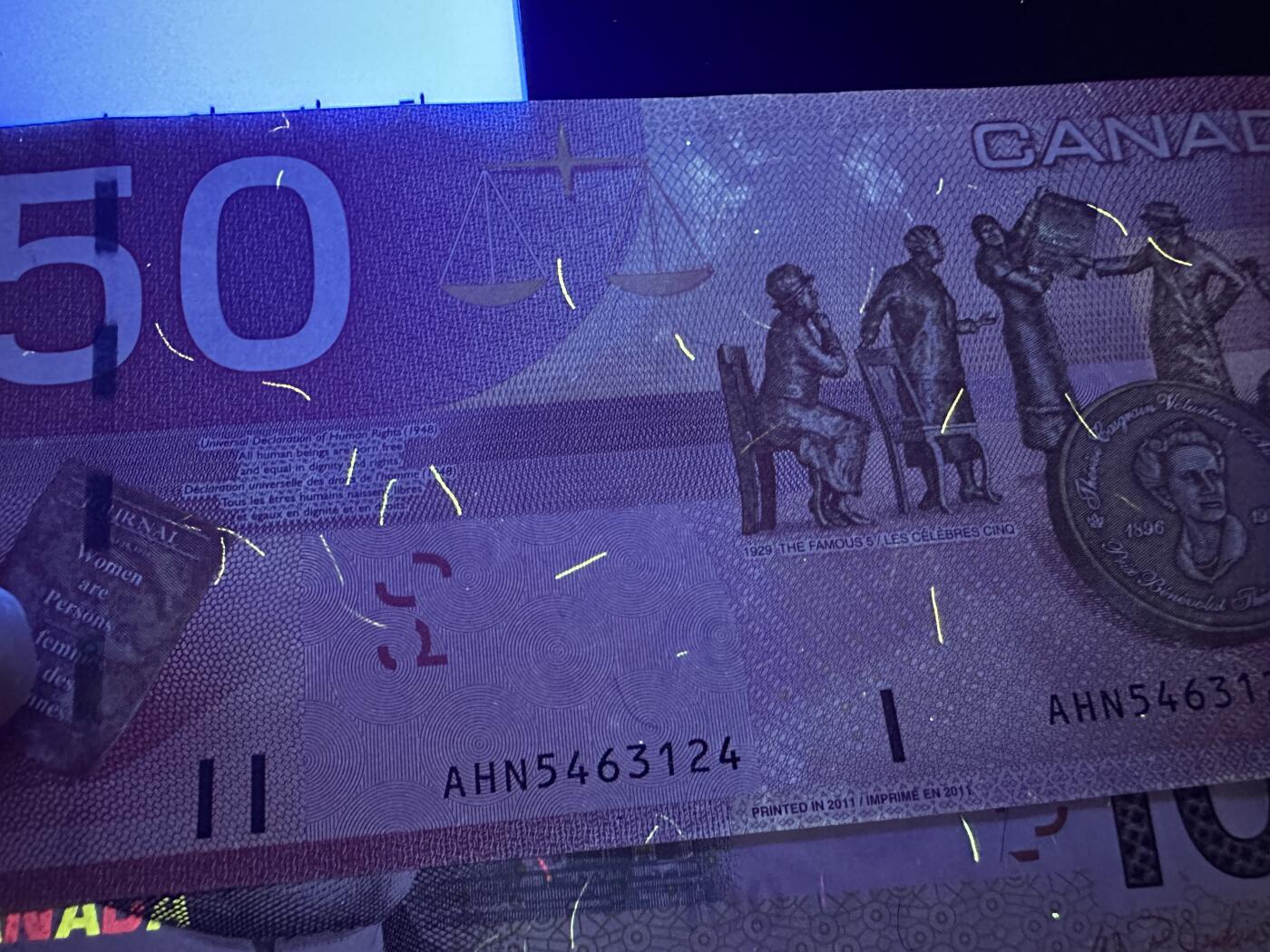 《外钞收藏家》第五百八十八期（优质场）（本平台长期征集拍品、欢迎藏友们联系合作） 加拿大之旅系列50/100元一对（50元UNC-，100元裸钞绝品）	UNC