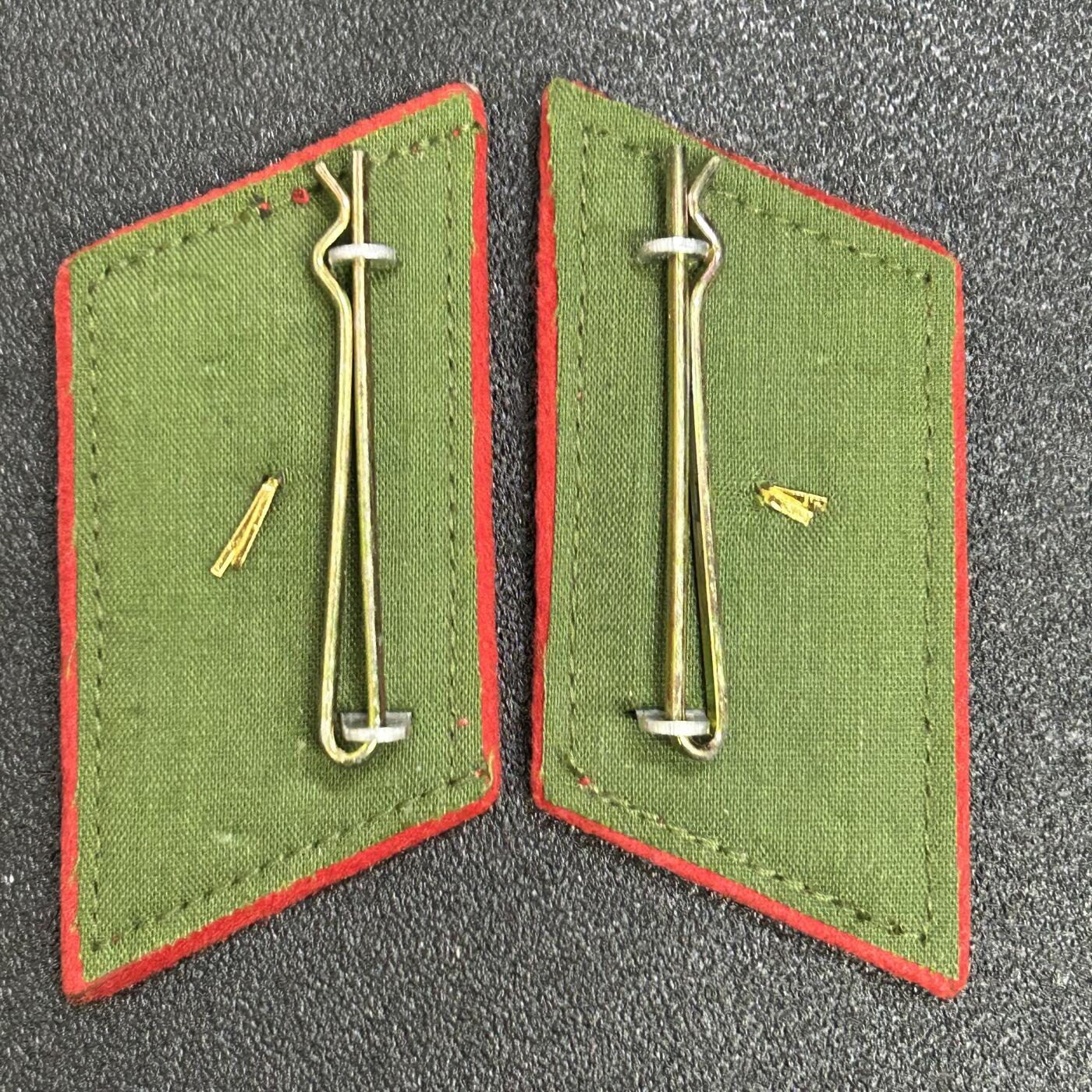 西秦中古拍卖第六十七期 越南人民军技术兵领章 