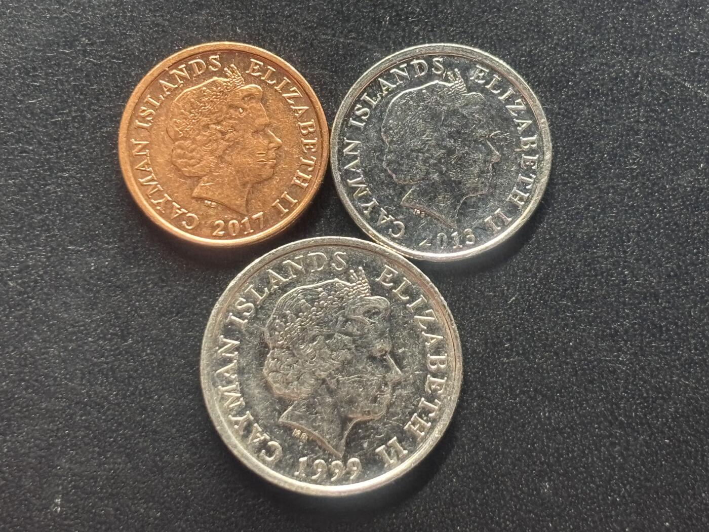 邮泉阁限时拍卖第三十七场 英国殖民地、属地硬币专场（硬币在国外。请付邮费6元。） 开曼群岛老年版3枚