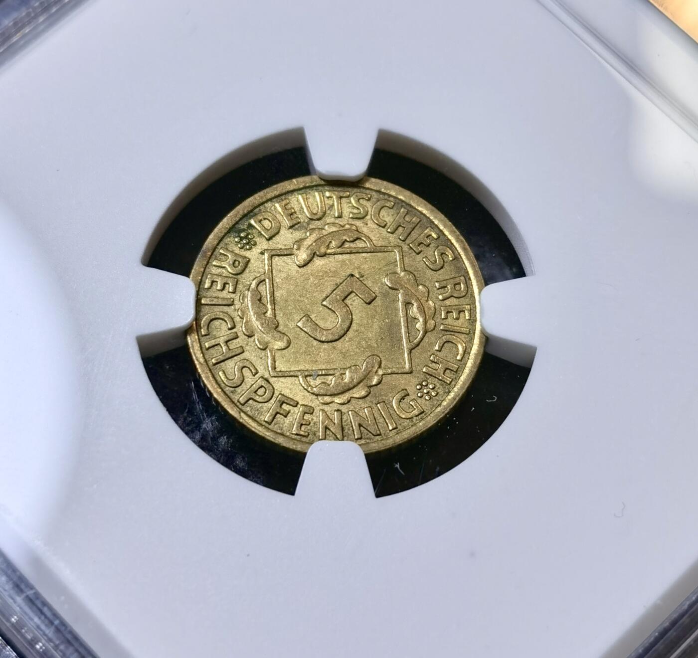 甄臻铺-世界币章拍卖（第40期）送拍享返佣金等优惠多多 NGC-MS64 魏玛德国1935A五芬尼铜币，卷拆品相，可藏