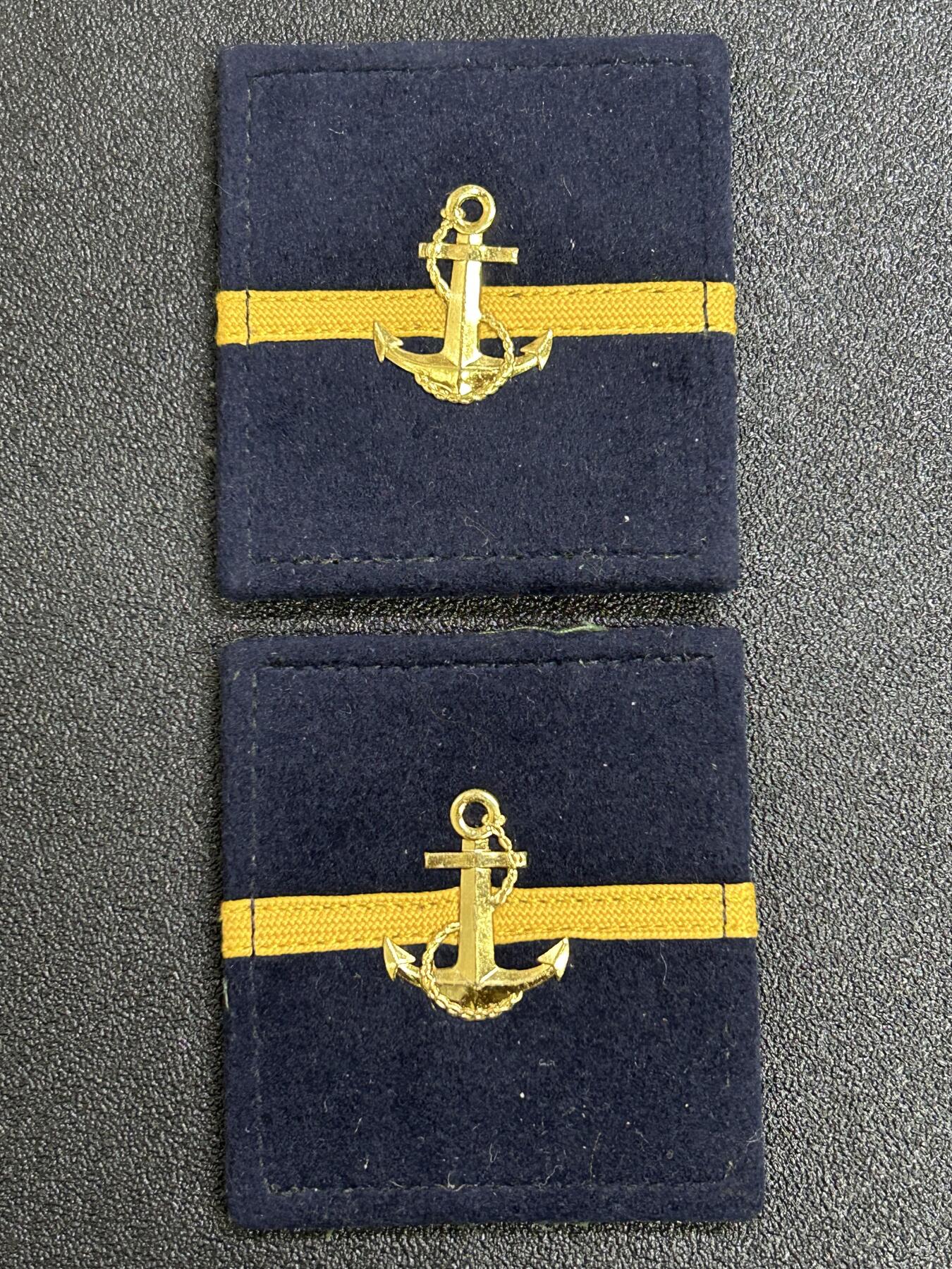 西秦中古拍卖第六十七期 越南人民军早期海军下士肩章