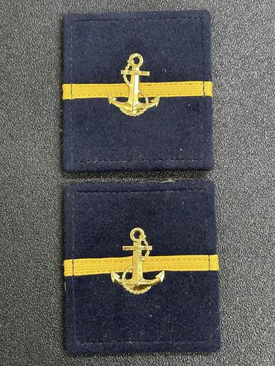 西秦中古拍卖第六十七期 - 越南人民军早期海军下士肩章