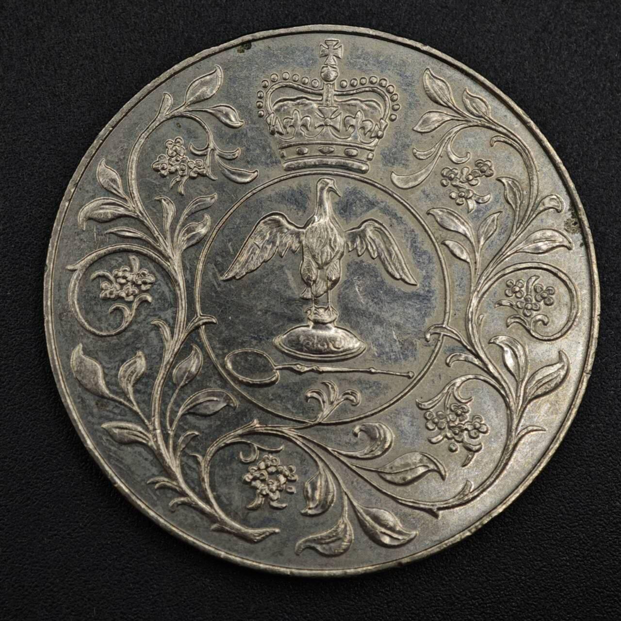 【淘币小摊】实时拍第八百一十拍   散币场   满百包邮可预留二周 每周一统一发货   英国1977年女王登基银禧克朗纪念币