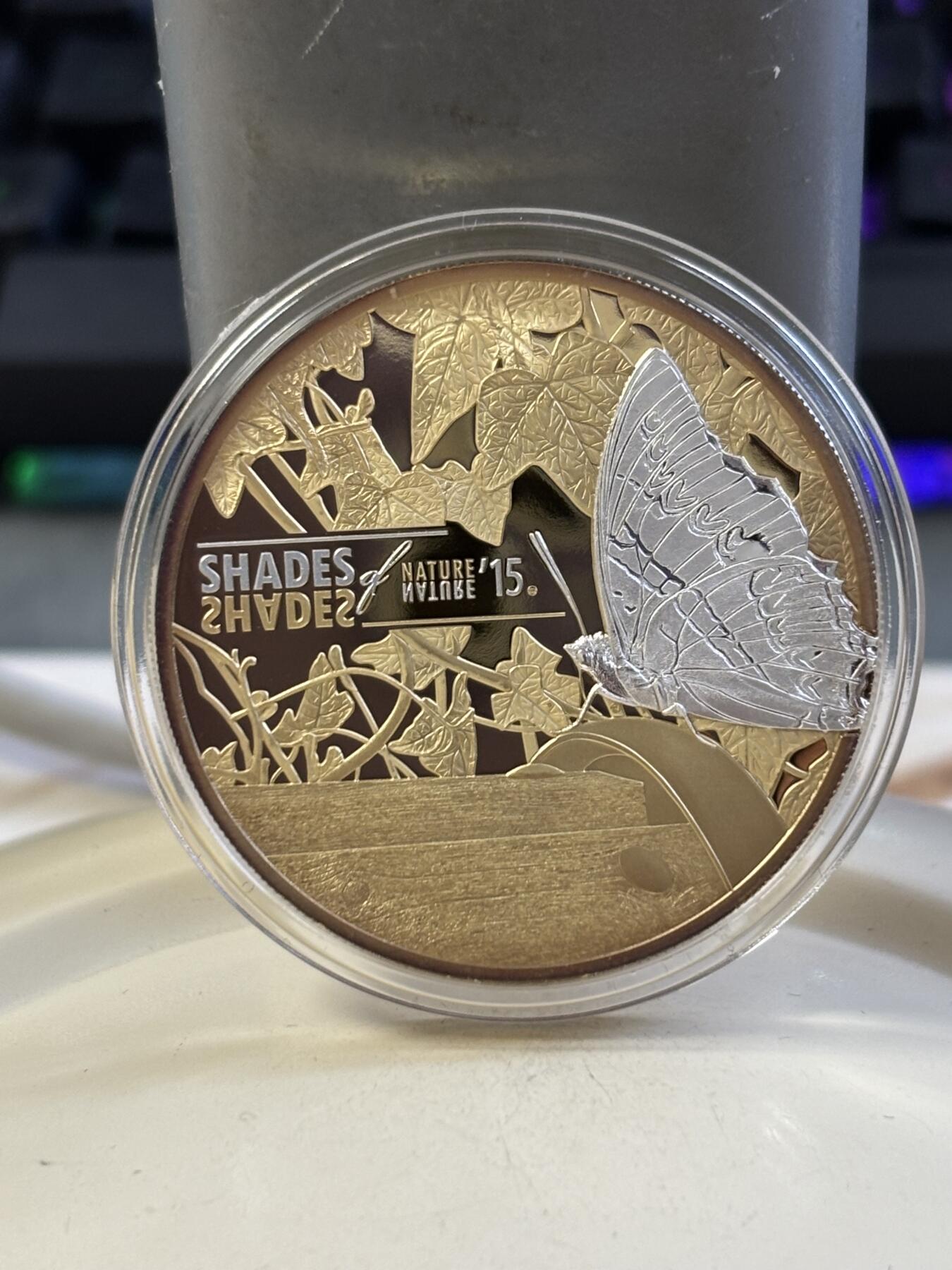 第183期拍卖 库克2015年自然之影系列蝴蝶镭射微雕镀金彩银币