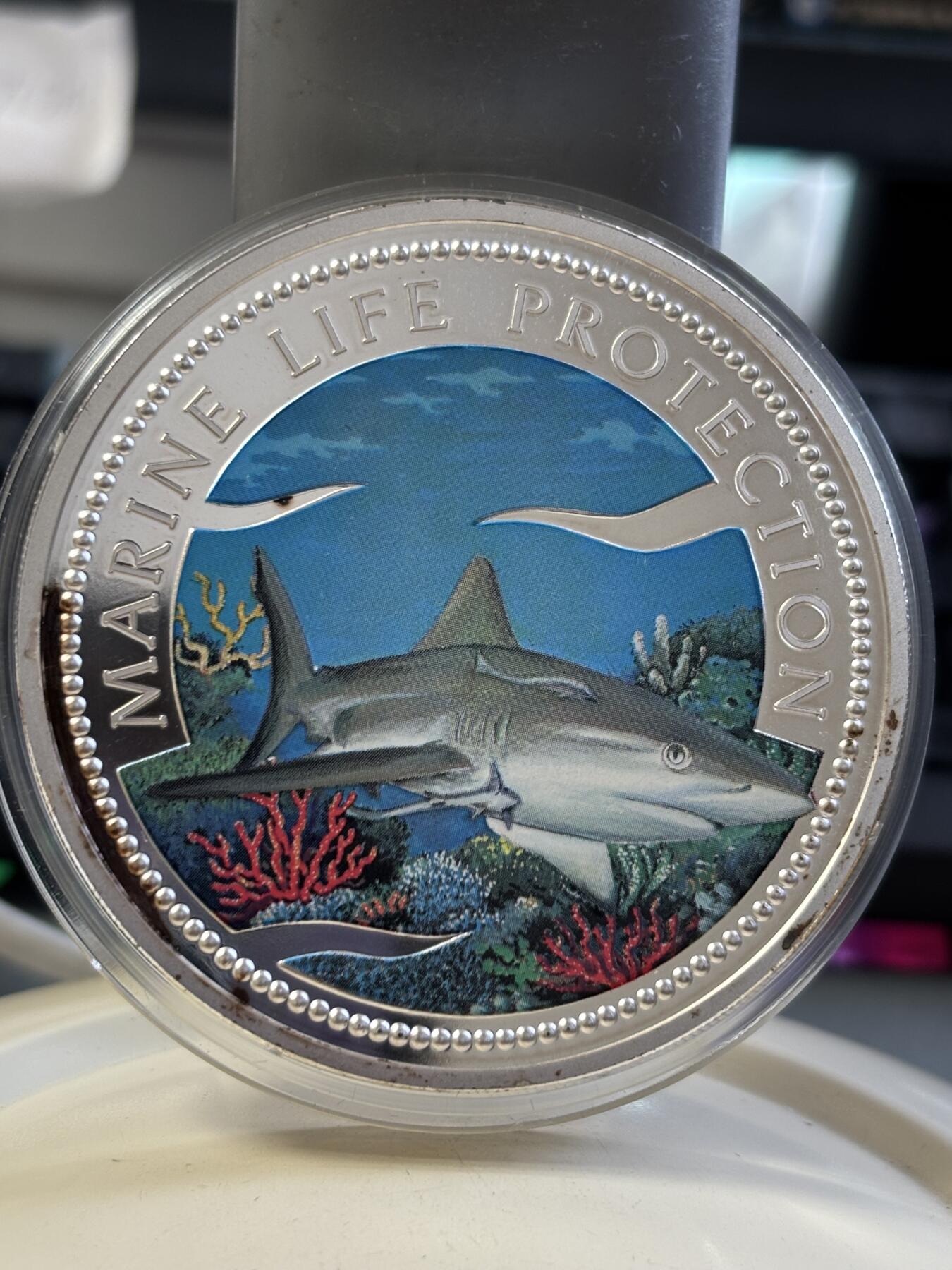 第183期拍卖 帕劳1999年海洋生物美人鱼彩色5盎司彩色纪念银币有氧化，155.55克，发行500枚