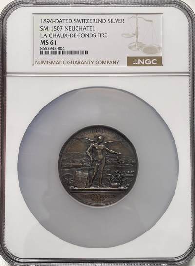 「木头集藏」章牌精品专场！ - Bovy～1894年瑞士纳沙泰尔拉绍德封火灾百年纪念大银章，MS 61，直径：50.5 mm，77.8 g，背面图案展示了1794年火灾前拉绍德封的城镇风貌，正面刻画了网格状规划重建后的城市景象，银章十分少见！