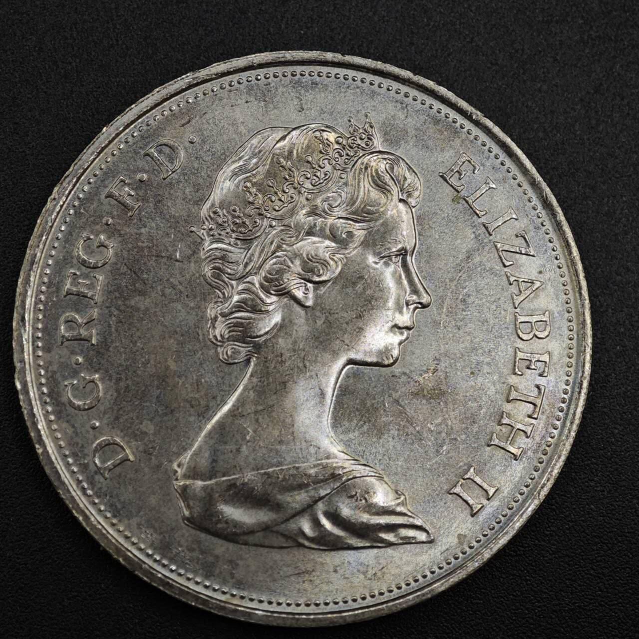 【淘币小摊】实时拍第八百一十拍   散币场   满百包邮可预留二周 每周一统一发货   英国1972年女王大婚银禧克朗纪念币