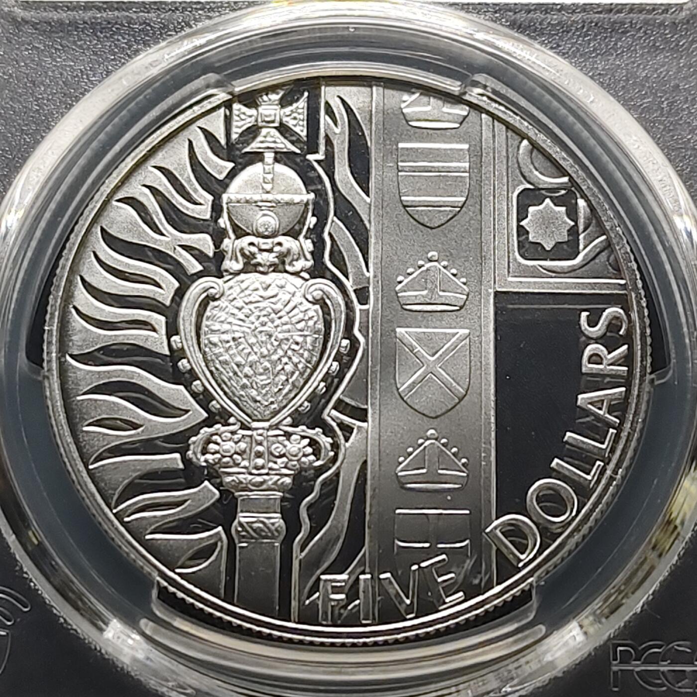 【全场包邮】纯粹捡漏拍481场（免费代拍第18场） 新西兰2002年5元女王登基50周年局部镀金精制克朗型纪念银币-PCGS PR68 DCAM