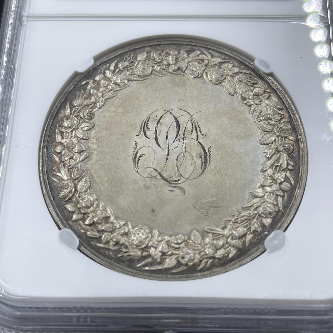 「木头集藏」章牌精品专场！ 1843年法国婚礼纪念大版银章，MS 63，直径：41 mm，边铭：船首 ARGENT （1842-1845年），刻字已一百八十多年，这个品相难得！