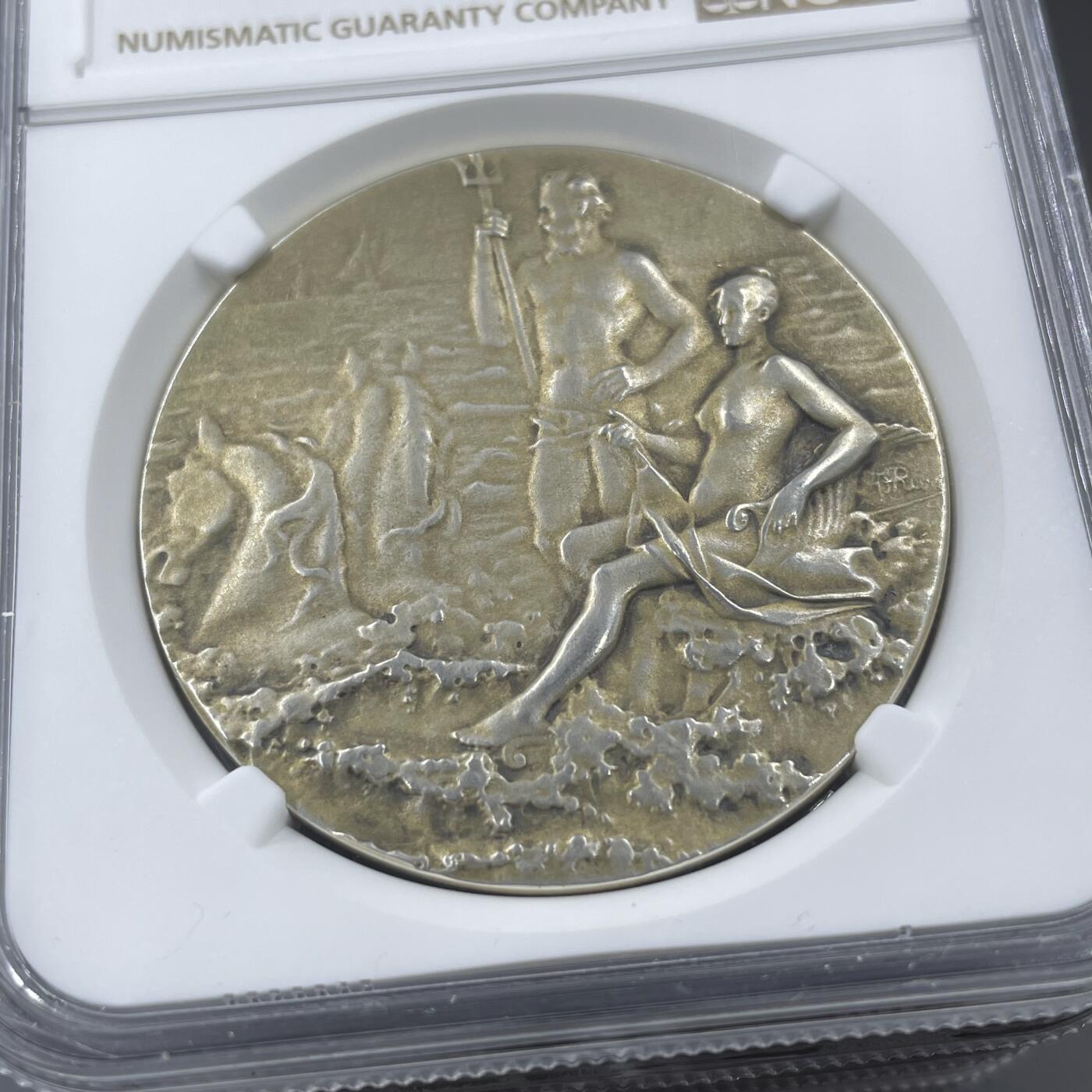 「木头集藏」章牌精品专场！ Rivet～法国阿卡雄游艇俱乐部镀金银章，MS 61，直径：41mm，名家作品，少见银章，很美。