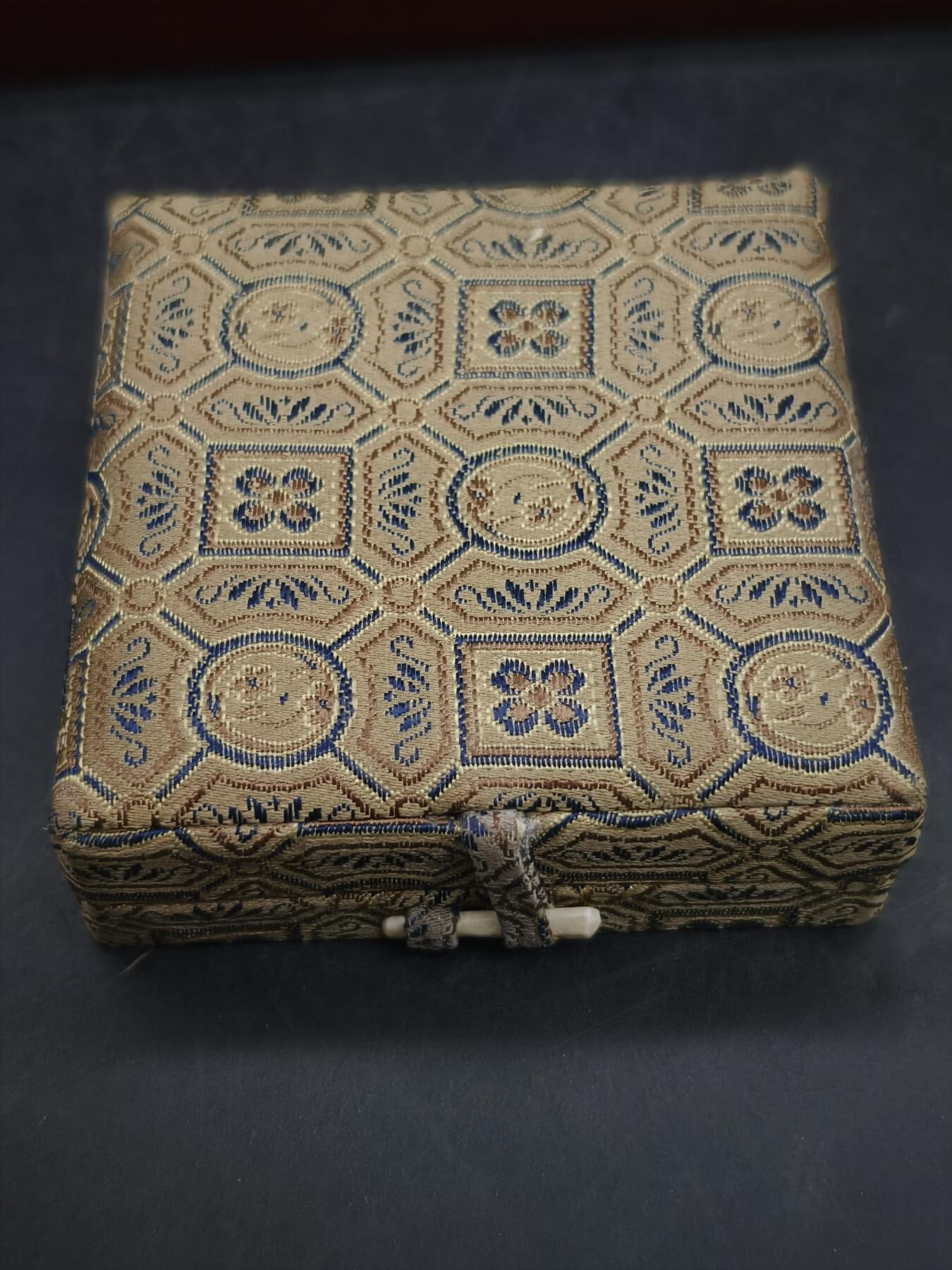 88期回流戒指饰品杂件纪念章丝路钱币专场 纪念品