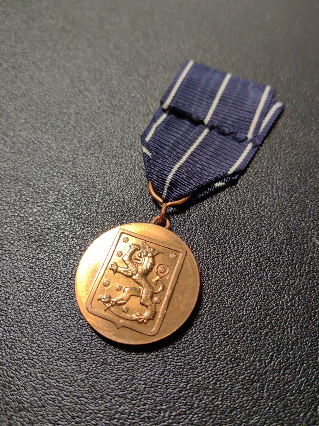 靖甫拍卖第十二场 芬兰继续战争奖章