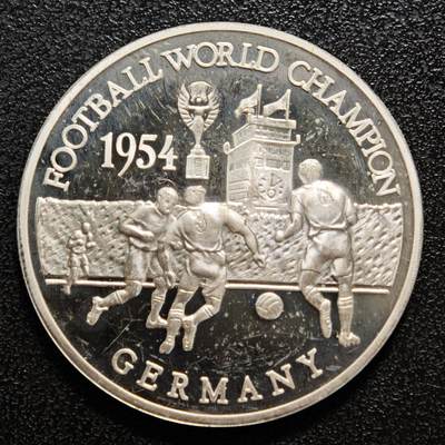 【德藏】世界币章拍卖第155期（拍品征集中~欢迎藏友联系） - 2001年 赞比亚1954年第5届世界杯500克瓦查纪念银币 直径约：34mm；重约：15.2g
