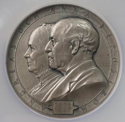 万国钱币拍卖第056期 - NGC MS64 1927年瑞典数学家安德烈亚斯·伯恩斯特罗姆和妻子安娜52年婚姻纪念大银章 罕见北欧玫瑰花大银章 八朵玫瑰花极其漂亮 57MM 86.25G大规格 NGC唯一冠军分