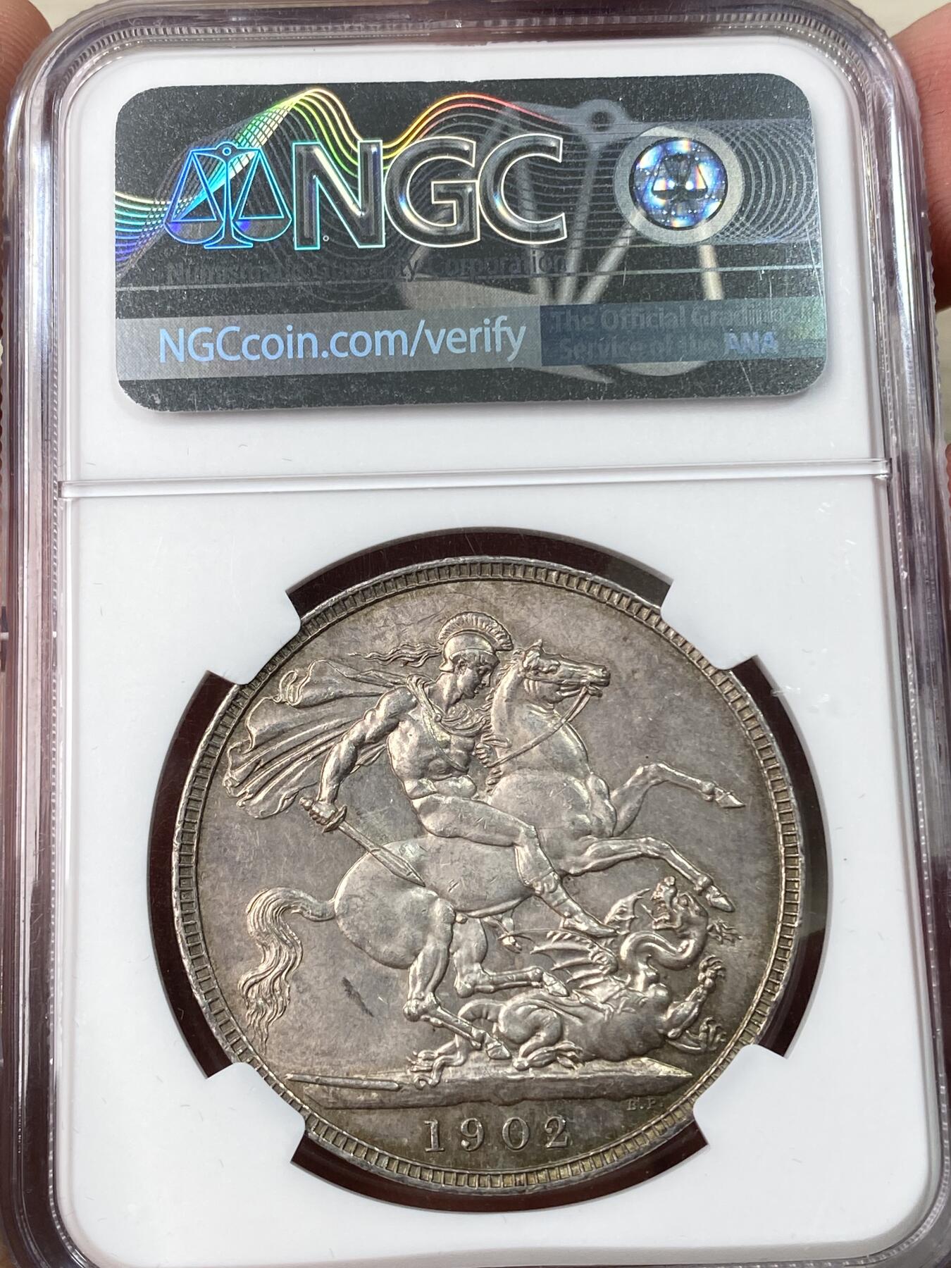 万国钱币拍卖第056期