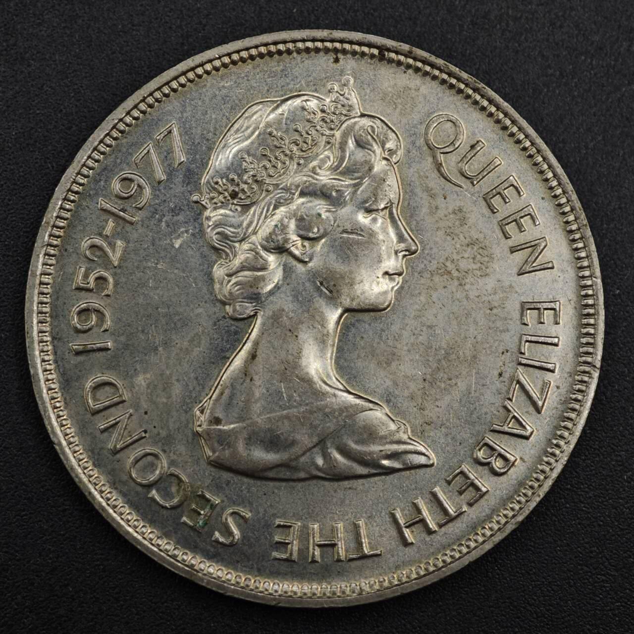 【淘币小摊】实时拍第八百一十拍   散币场   满百包邮可预留二周 每周一统一发货   福克兰群岛1977年女王登基银禧50便士纪念币