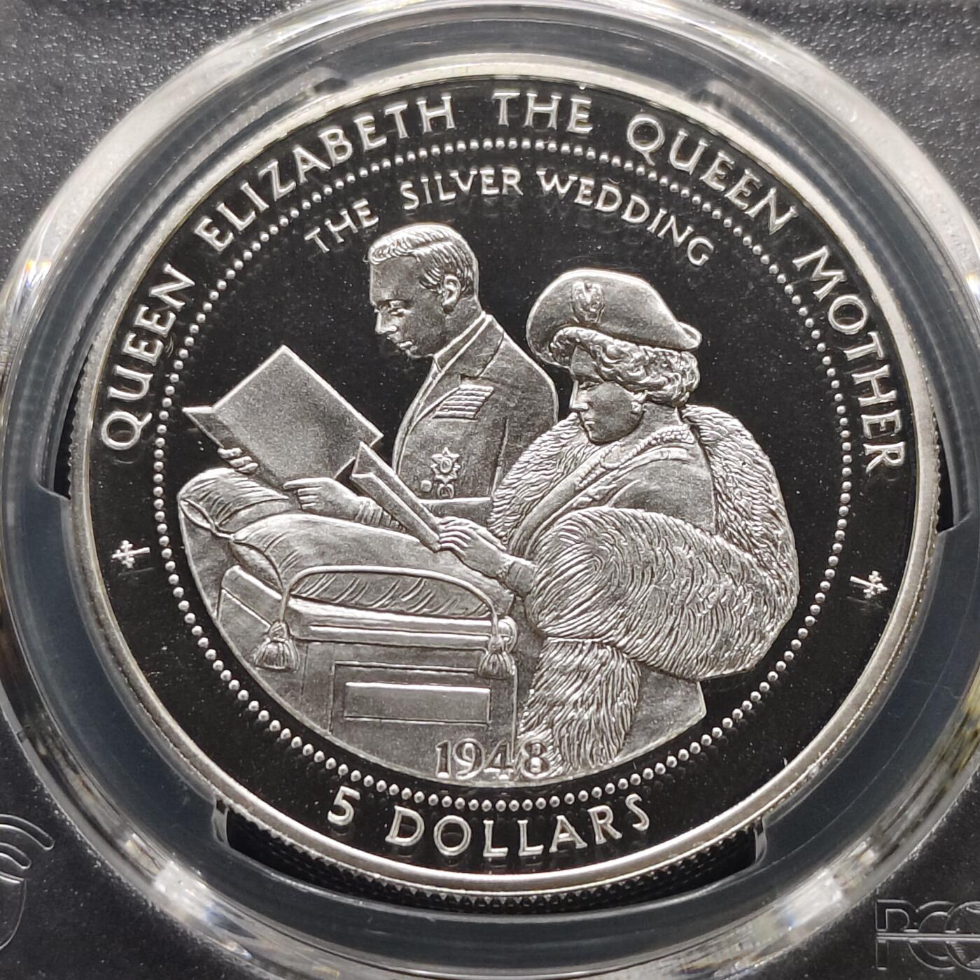 【全场包邮】纯粹捡漏拍481场（免费代拍第18场） 纽埃1998年5元女王母亲伊丽莎白皇太后纪念系列乔治六世银婚精制克朗型纪念银币-PCGS PR67 DCAM