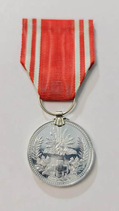 东亚勋章徽章主题拍卖3 - 日本赤十字社员章