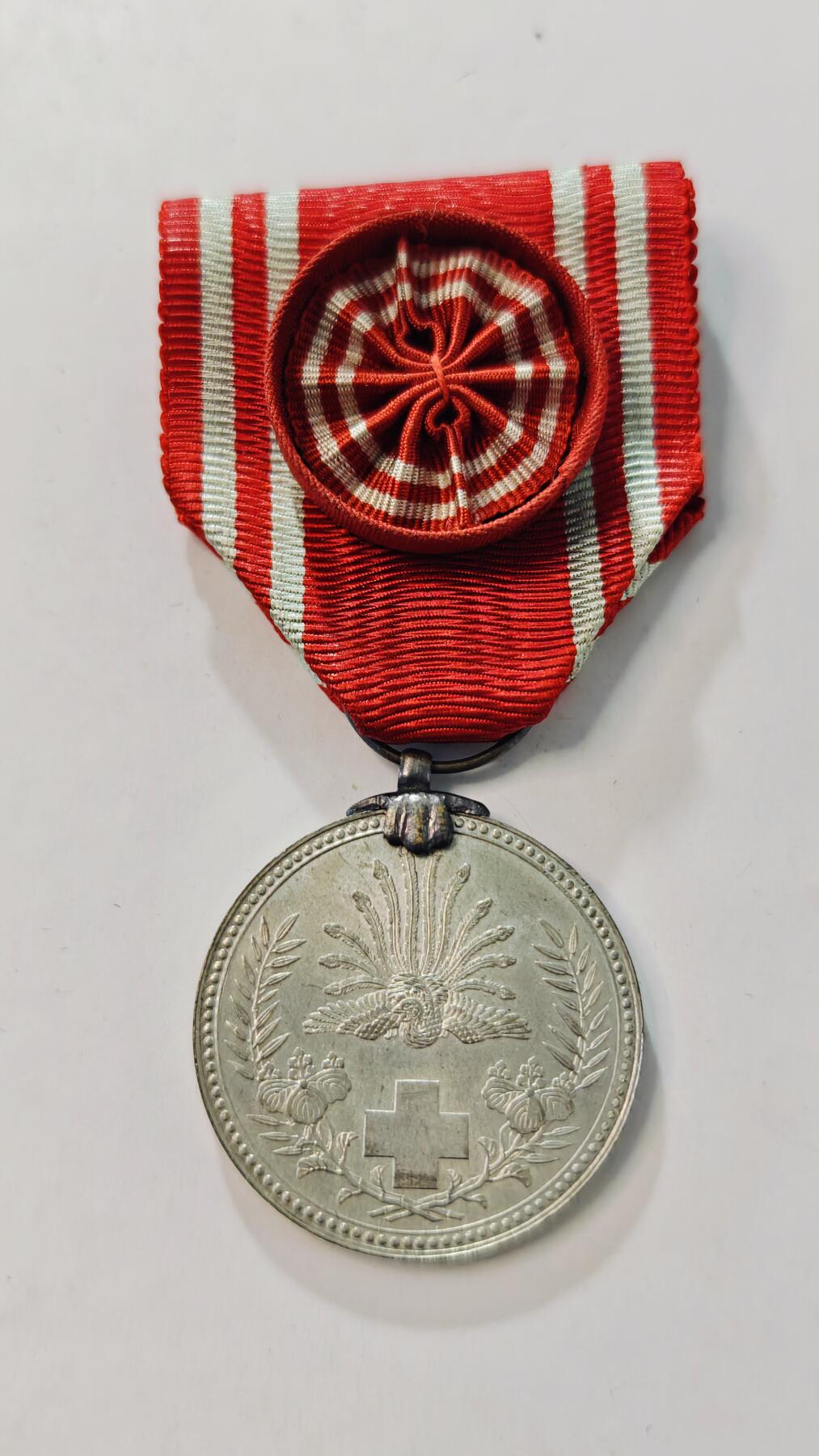 东亚勋章徽章主题拍卖3 日本赤十字社员章