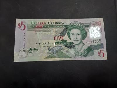 博彦收藏   12月3日 8点 钱币专场 - 东加勒比 女皇5元 UNC 