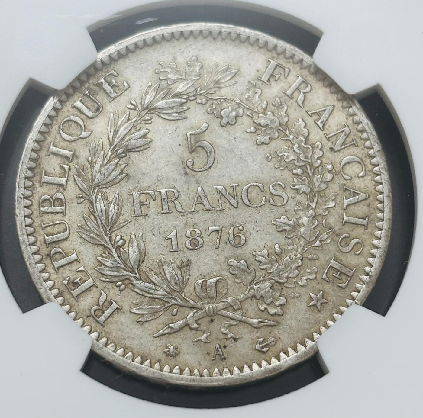 文馨钱币收藏第 283 场，【大雪鉴珍，寒英缀金】金银纪念币精品场，诚邀您的参与【长期接代拍品】 1876 年法兰西第三共和国大力神 5 法郎大银币 900 高银 A 版，NGC 评级 MS62 分，转光感强，细节不错