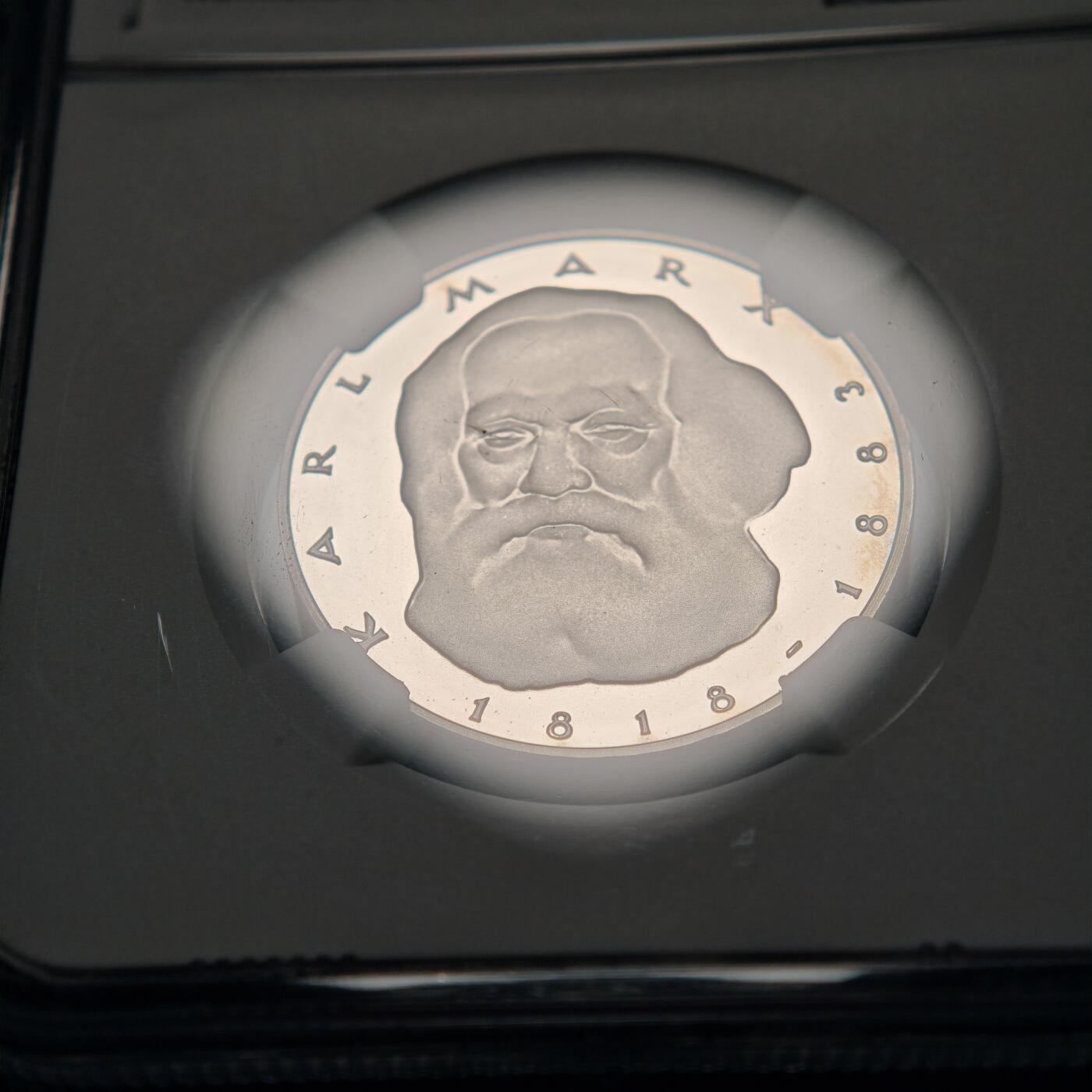 【德藏】世界币章拍卖第155期（拍品征集中~欢迎藏友联系） 冠军分！1983年 德国卡尔·马克思逝世百年5马克精制纪念镍币 NGC PF69UC 镜面十足 状态极佳