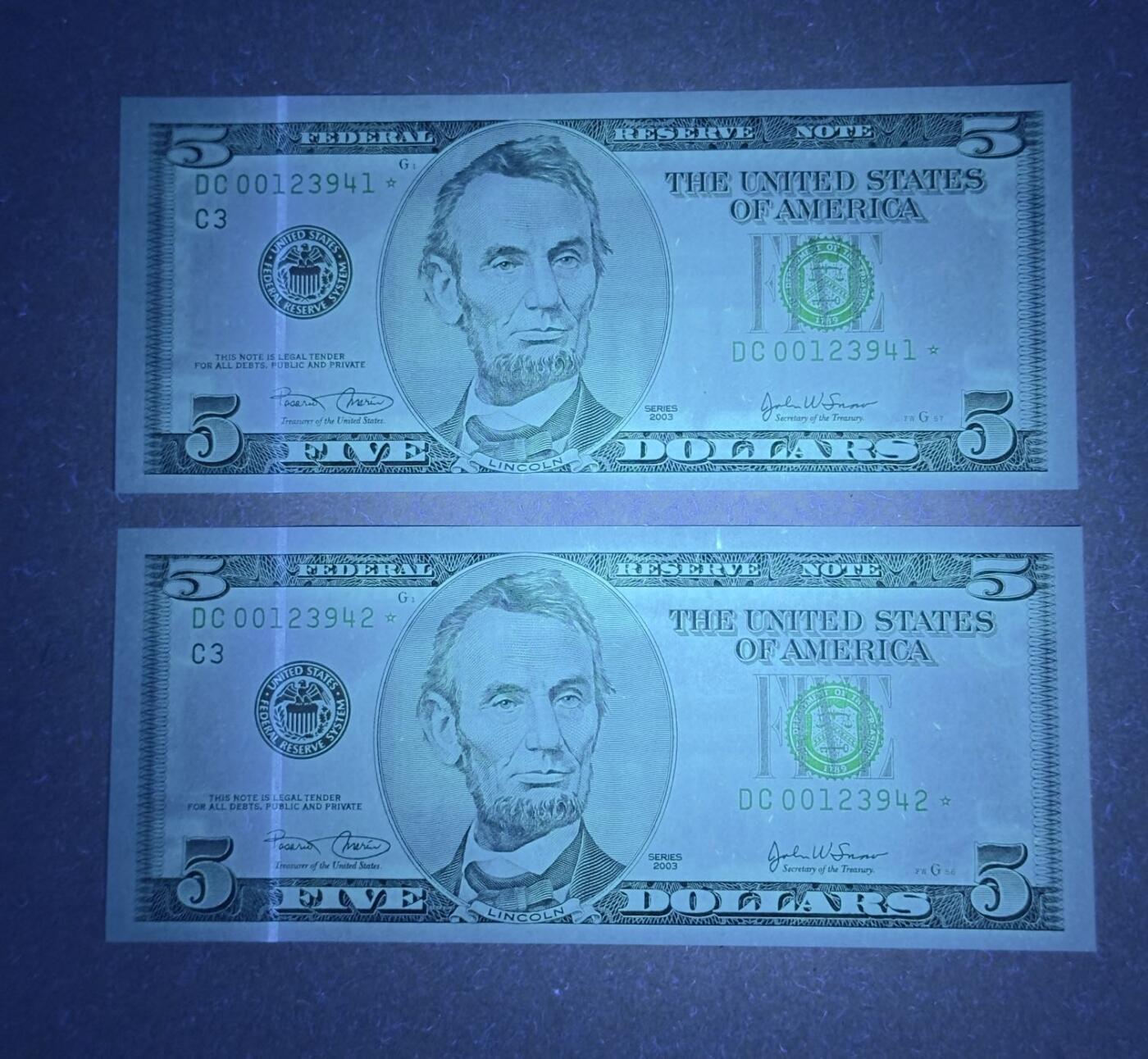 【礼羽收藏】🌏世界钱币拍卖第113期 03年大头5美元补号两张连号unc品相