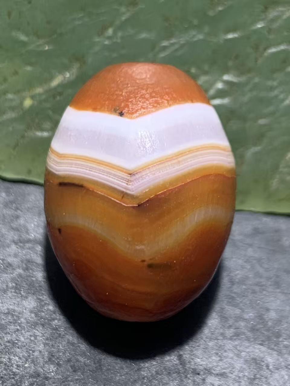 精美高玉化风化纹冰飘一线缠丝玛瑙桶珠一颗，