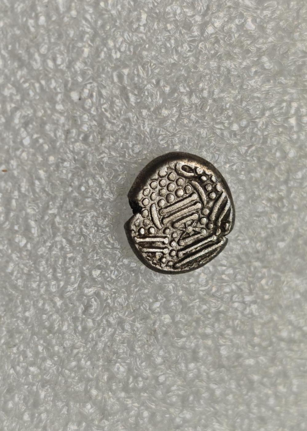 瓶子🏺第218期拍卖会  公元11世纪古吉拉特查拉建打制银币