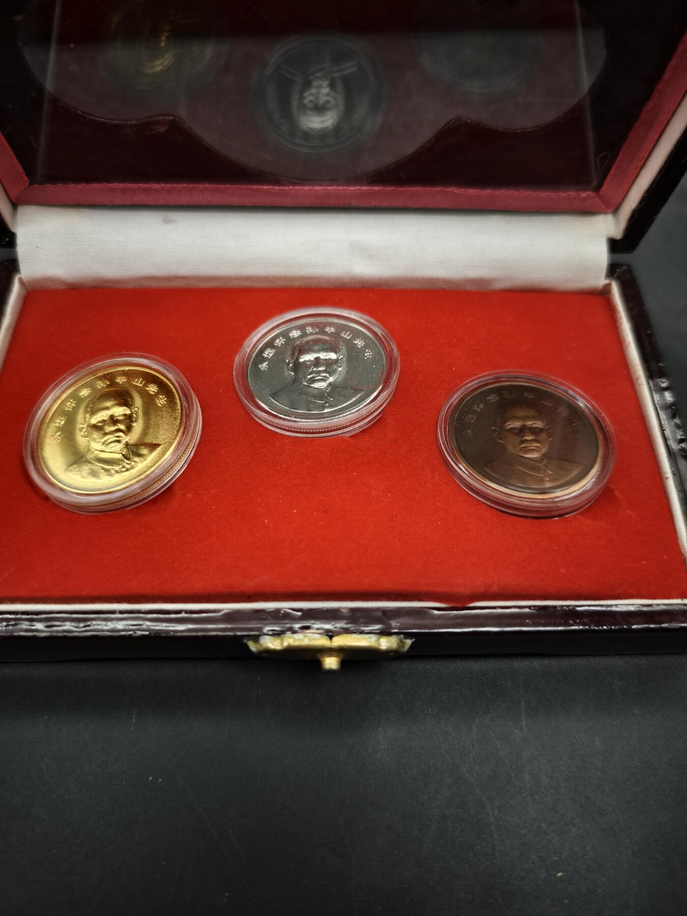 88期回流戒指饰品杂件纪念章丝路钱币专场 纪念章