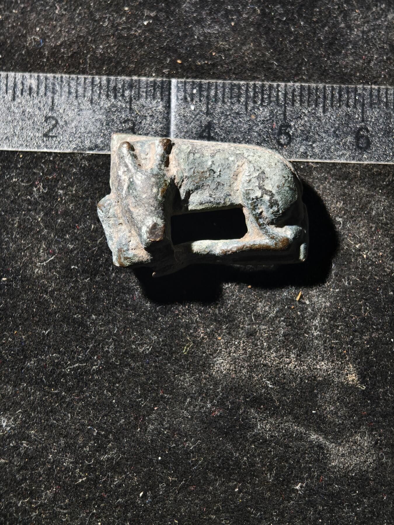 88期回流戒指饰品杂件纪念章丝路钱币专场 西辽铜羊