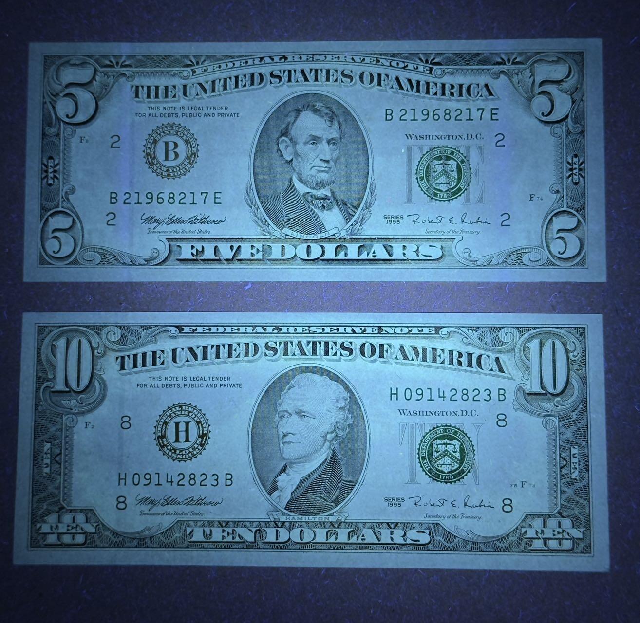 【礼羽收藏】🌏世界钱币拍卖第113期 95年小头5-10美元两张unc品相有出厂印刷瑕疵