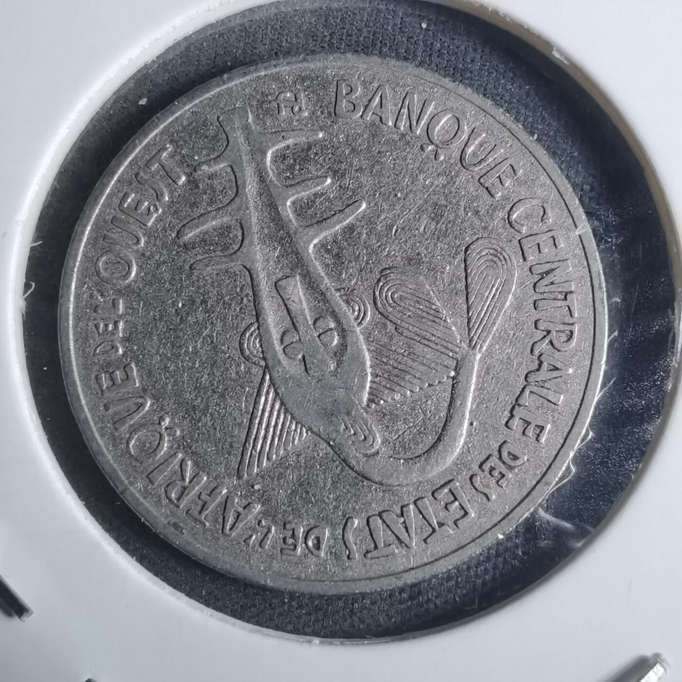 沼泽如烟--第915场 西非1976年100法郎