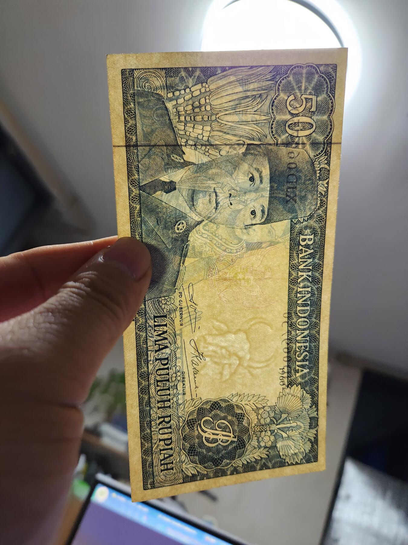 11月28号晚上8点 外国纸币自动截拍第64场 印度尼西亚1960年50卢比 国父苏加诺 极美品