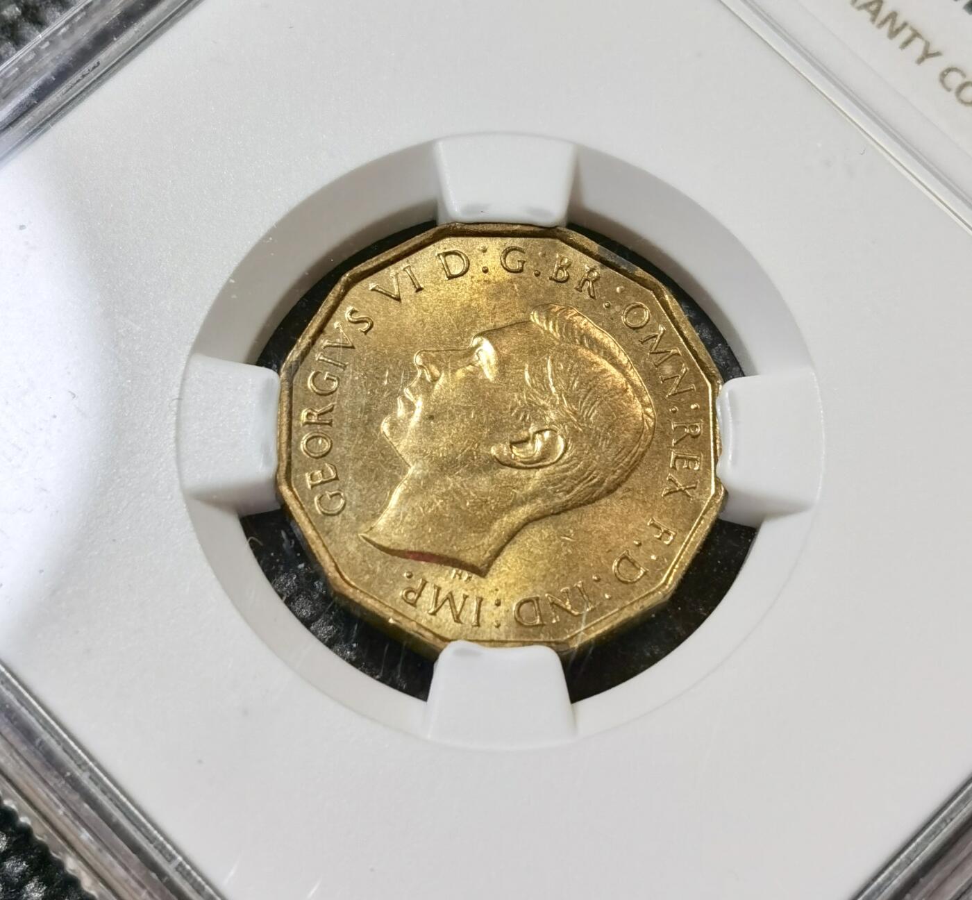 甄臻铺-世界币章拍卖（第40期）送拍享返佣金等优惠多多 NGC-MS64 英国1937乔治六世登基首年三便士铜币，有趣的十二边形设计，BU卷拆品质