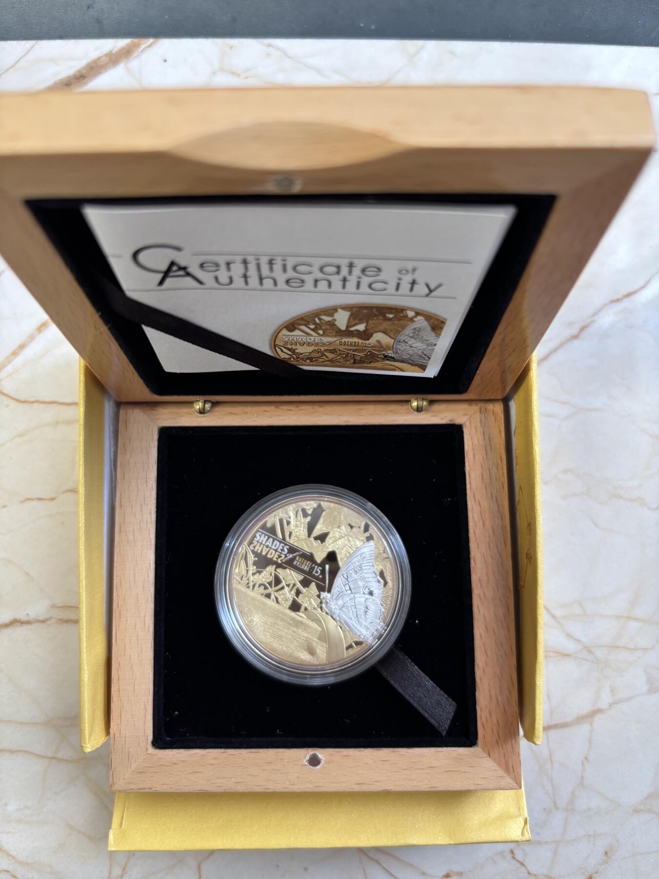 第183期拍卖 库克2015年自然之影系列蝴蝶镭射微雕镀金彩银币