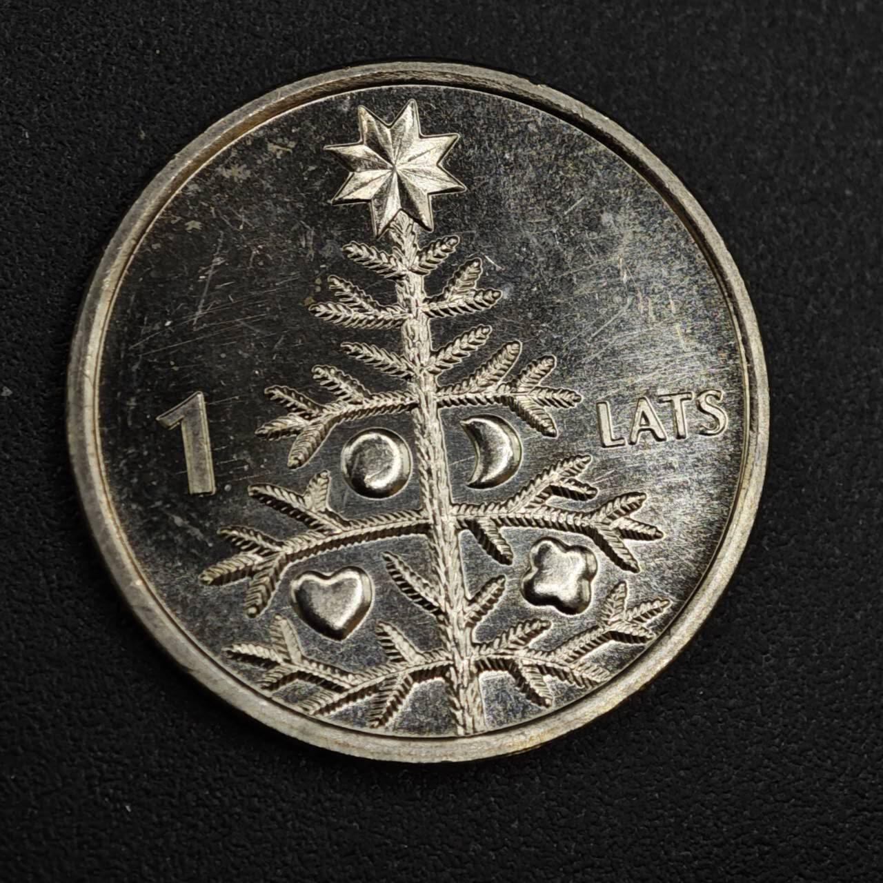 【淘币小摊】实时拍第八百一十拍   散币场   满百包邮可预留二周 每周一统一发货   拉脱维亚2008年1拉特圣诞树纪念币