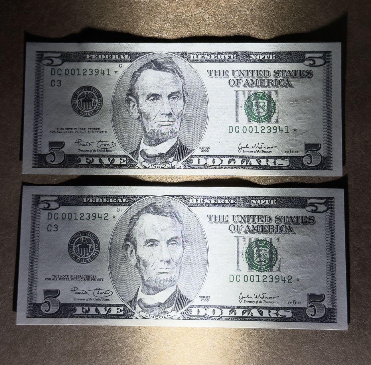 【礼羽收藏】🌏世界钱币拍卖第113期 03年大头5美元补号两张连号unc品相