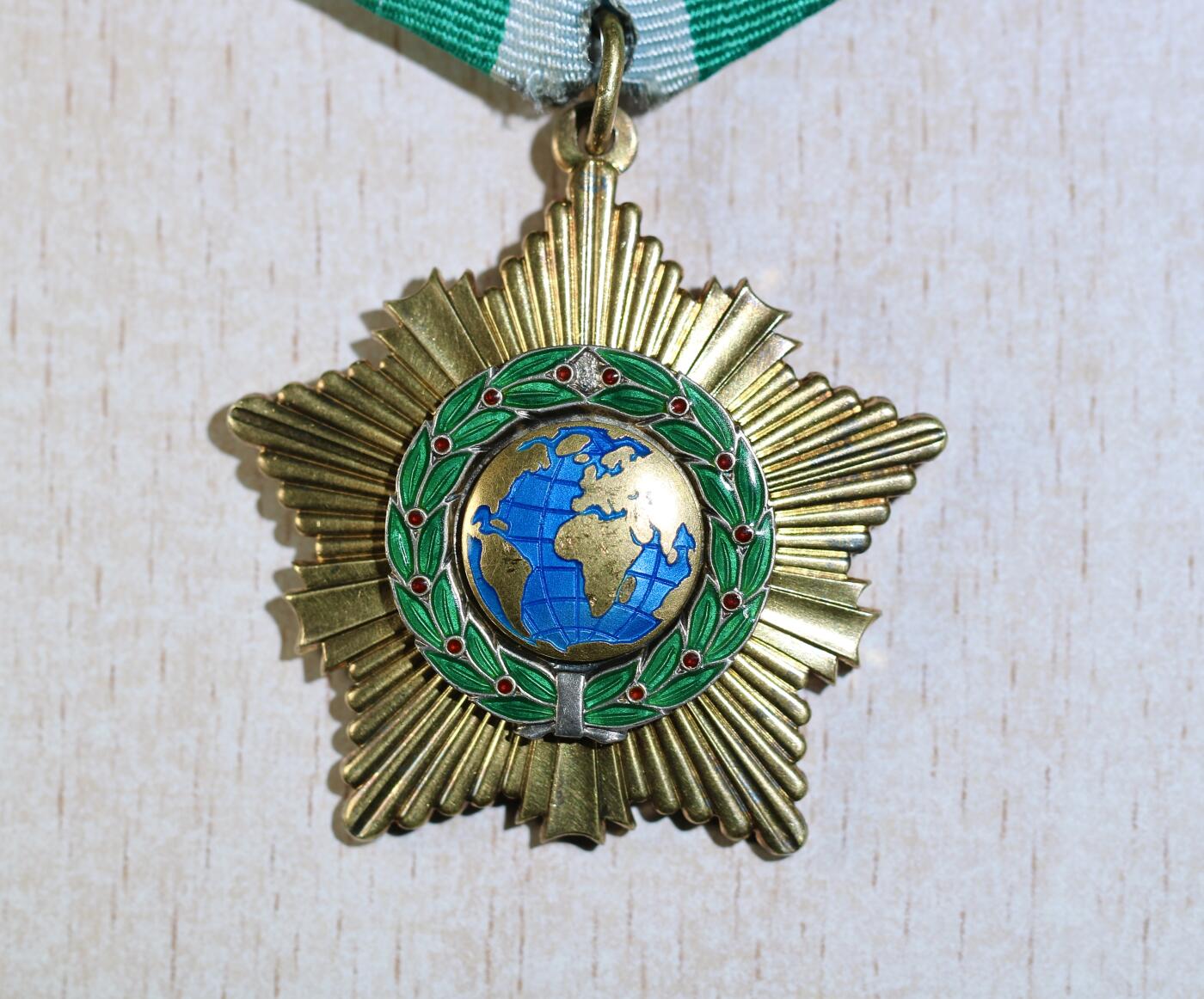 大猫徽章拍卖 第283期 俄联邦友谊勋章 有档 百位小号