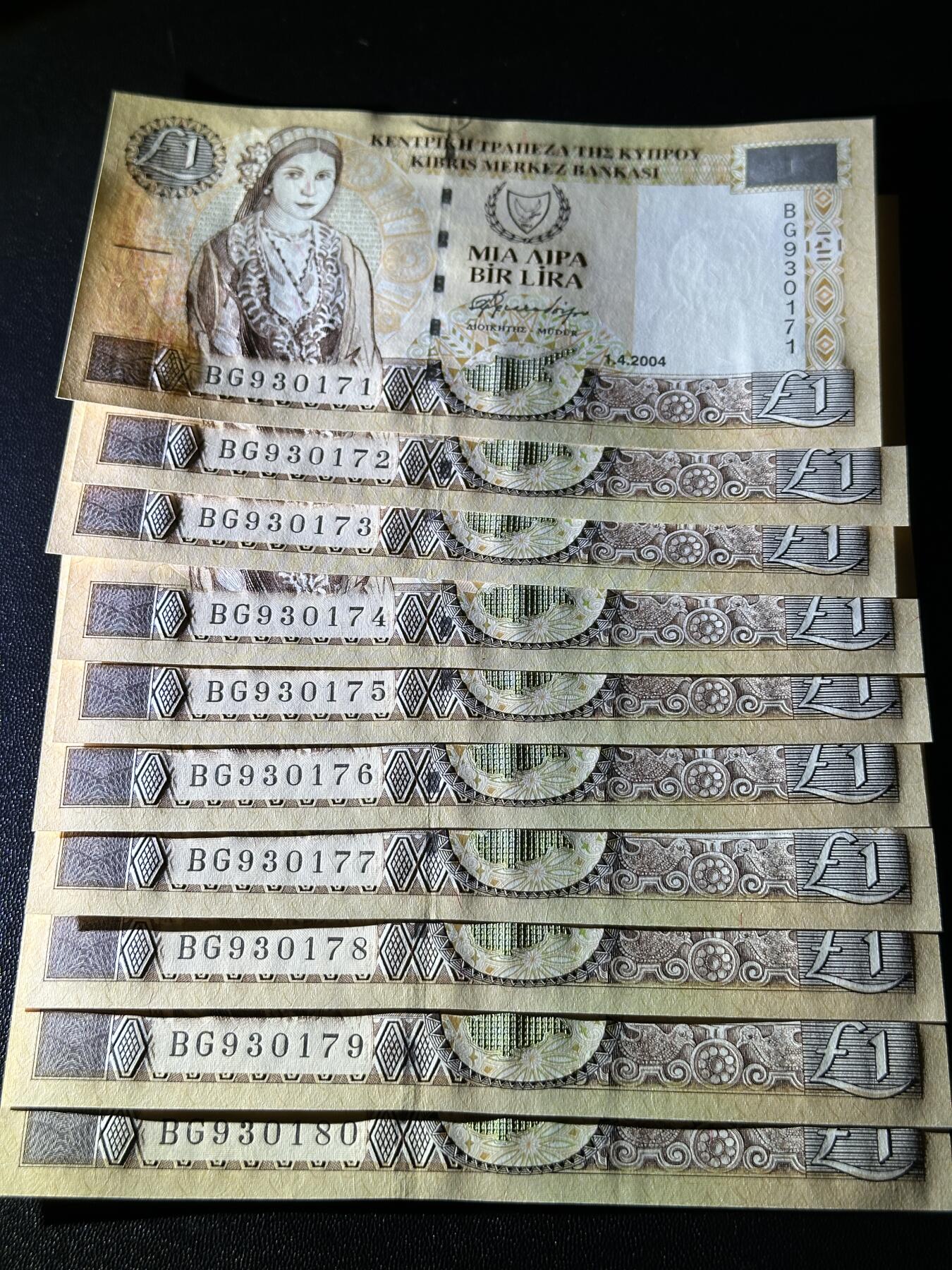 《外钞收藏家》第五百八十八期（优质场）（本平台长期征集拍品、欢迎藏友们联系合作） 塞浦路斯04年1镑标十连号（绝品；大部分全程无4）	绝品